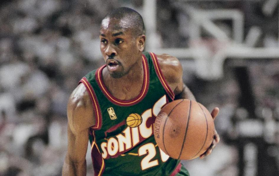 九游博彩平台 -欧篮联今晚走向成谜；俄克拉荷马雷霆单刀错失；管理层满意；身体对抗强度拉满的简单介绍